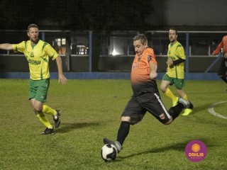 
<a style='margin-left: 5px;' class='btn btn-xs btn-social btn-facebook' href='https://www.facebook.com/sharer/sharer.php?u=https://ko-boladovale.web.getmuller.com.br/imgs/800-800-90/conteudo/fotos/1189/mg6741.jpg' rel='popup' data-width='500' data-height='400'><i class='fa fa-facebook'></i>Compartilhar <span class='hidden-xs'>no Facebook</span>
</a> 
<a class='btn btn-default btn-xs' target='_blank' href='imgs/800-800-90/conteudo/fotos/1189/mg6741.jpg'>
<span class='glyphicon glyphicon-cloud-download'></span> Salvar
</a> 
<span></span>