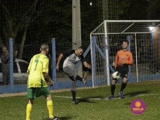 
<a style='margin-left: 5px;' class='btn btn-xs btn-social btn-facebook' href='https://www.facebook.com/sharer/sharer.php?u=https://ko-boladovale.web.getmuller.com.br/imgs/800-800-90/conteudo/fotos/1189/mg6742.jpg' rel='popup' data-width='500' data-height='400'><i class='fa fa-facebook'></i>Compartilhar <span class='hidden-xs'>no Facebook</span>
</a> 
<a class='btn btn-default btn-xs' target='_blank' href='imgs/800-800-90/conteudo/fotos/1189/mg6742.jpg'>
<span class='glyphicon glyphicon-cloud-download'></span> Salvar
</a> 
<span></span>