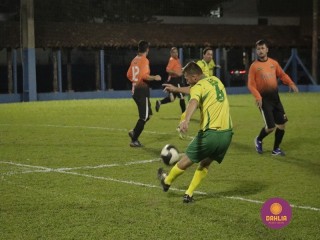 
<a style='margin-left: 5px;' class='btn btn-xs btn-social btn-facebook' href='https://www.facebook.com/sharer/sharer.php?u=https://ko-boladovale.web.getmuller.com.br/imgs/800-800-90/conteudo/fotos/1189/mg6759.jpg' rel='popup' data-width='500' data-height='400'><i class='fa fa-facebook'></i>Compartilhar <span class='hidden-xs'>no Facebook</span>
</a> 
<a class='btn btn-default btn-xs' target='_blank' href='imgs/800-800-90/conteudo/fotos/1189/mg6759.jpg'>
<span class='glyphicon glyphicon-cloud-download'></span> Salvar
</a> 
<span></span>