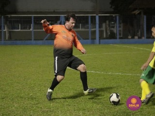 
<a style='margin-left: 5px;' class='btn btn-xs btn-social btn-facebook' href='https://www.facebook.com/sharer/sharer.php?u=https://ko-boladovale.web.getmuller.com.br/imgs/800-800-90/conteudo/fotos/1189/mg6760.jpg' rel='popup' data-width='500' data-height='400'><i class='fa fa-facebook'></i>Compartilhar <span class='hidden-xs'>no Facebook</span>
</a> 
<a class='btn btn-default btn-xs' target='_blank' href='imgs/800-800-90/conteudo/fotos/1189/mg6760.jpg'>
<span class='glyphicon glyphicon-cloud-download'></span> Salvar
</a> 
<span></span>