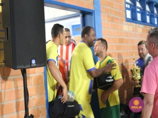 
<a style='margin-left: 5px;' class='btn btn-xs btn-social btn-facebook' href='https://www.facebook.com/sharer/sharer.php?u=https://ko-boladovale.web.getmuller.com.br/imgs/800-800-90/conteudo/fotos/1190/img6881.jpg' rel='popup' data-width='500' data-height='400'><i class='fa fa-facebook'></i>Compartilhar <span class='hidden-xs'>no Facebook</span>
</a> 
<a class='btn btn-default btn-xs' target='_blank' href='imgs/800-800-90/conteudo/fotos/1190/img6881.jpg'>
<span class='glyphicon glyphicon-cloud-download'></span> Salvar
</a> 
<span></span>