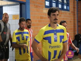 
<a style='margin-left: 5px;' class='btn btn-xs btn-social btn-facebook' href='https://www.facebook.com/sharer/sharer.php?u=https://ko-boladovale.web.getmuller.com.br/imgs/800-800-90/conteudo/fotos/1190/img6893.jpg' rel='popup' data-width='500' data-height='400'><i class='fa fa-facebook'></i>Compartilhar <span class='hidden-xs'>no Facebook</span>
</a> 
<a class='btn btn-default btn-xs' target='_blank' href='imgs/800-800-90/conteudo/fotos/1190/img6893.jpg'>
<span class='glyphicon glyphicon-cloud-download'></span> Salvar
</a> 
<span></span>