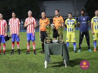 
<a style='margin-left: 5px;' class='btn btn-xs btn-social btn-facebook' href='https://www.facebook.com/sharer/sharer.php?u=https://ko-boladovale.web.getmuller.com.br/imgs/800-800-90/conteudo/fotos/1190/img6914.jpg' rel='popup' data-width='500' data-height='400'><i class='fa fa-facebook'></i>Compartilhar <span class='hidden-xs'>no Facebook</span>
</a> 
<a class='btn btn-default btn-xs' target='_blank' href='imgs/800-800-90/conteudo/fotos/1190/img6914.jpg'>
<span class='glyphicon glyphicon-cloud-download'></span> Salvar
</a> 
<span></span>