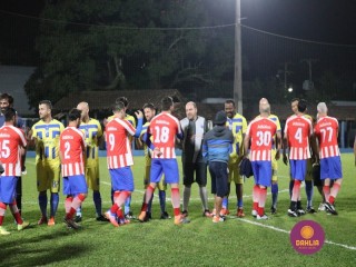 
<a style='margin-left: 5px;' class='btn btn-xs btn-social btn-facebook' href='https://www.facebook.com/sharer/sharer.php?u=https://ko-boladovale.web.getmuller.com.br/imgs/800-800-90/conteudo/fotos/1190/img6917.jpg' rel='popup' data-width='500' data-height='400'><i class='fa fa-facebook'></i>Compartilhar <span class='hidden-xs'>no Facebook</span>
</a> 
<a class='btn btn-default btn-xs' target='_blank' href='imgs/800-800-90/conteudo/fotos/1190/img6917.jpg'>
<span class='glyphicon glyphicon-cloud-download'></span> Salvar
</a> 
<span></span>