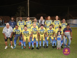 
<a style='margin-left: 5px;' class='btn btn-xs btn-social btn-facebook' href='https://www.facebook.com/sharer/sharer.php?u=https://ko-boladovale.web.getmuller.com.br/imgs/800-800-90/conteudo/fotos/1190/img6937.jpg' rel='popup' data-width='500' data-height='400'><i class='fa fa-facebook'></i>Compartilhar <span class='hidden-xs'>no Facebook</span>
</a> 
<a class='btn btn-default btn-xs' target='_blank' href='imgs/800-800-90/conteudo/fotos/1190/img6937.jpg'>
<span class='glyphicon glyphicon-cloud-download'></span> Salvar
</a> 
<span></span>