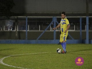 
<a style='margin-left: 5px;' class='btn btn-xs btn-social btn-facebook' href='https://www.facebook.com/sharer/sharer.php?u=https://ko-boladovale.web.getmuller.com.br/imgs/800-800-90/conteudo/fotos/1190/mg6970.jpg' rel='popup' data-width='500' data-height='400'><i class='fa fa-facebook'></i>Compartilhar <span class='hidden-xs'>no Facebook</span>
</a> 
<a class='btn btn-default btn-xs' target='_blank' href='imgs/800-800-90/conteudo/fotos/1190/mg6970.jpg'>
<span class='glyphicon glyphicon-cloud-download'></span> Salvar
</a> 
<span></span>