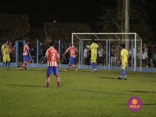 
<a style='margin-left: 5px;' class='btn btn-xs btn-social btn-facebook' href='https://www.facebook.com/sharer/sharer.php?u=https://ko-boladovale.web.getmuller.com.br/imgs/800-800-90/conteudo/fotos/1190/mg6975.jpg' rel='popup' data-width='500' data-height='400'><i class='fa fa-facebook'></i>Compartilhar <span class='hidden-xs'>no Facebook</span>
</a> 
<a class='btn btn-default btn-xs' target='_blank' href='imgs/800-800-90/conteudo/fotos/1190/mg6975.jpg'>
<span class='glyphicon glyphicon-cloud-download'></span> Salvar
</a> 
<span></span>