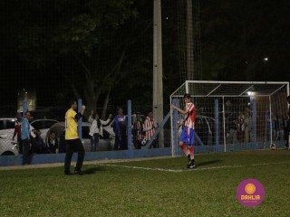 
<a style='margin-left: 5px;' class='btn btn-xs btn-social btn-facebook' href='https://www.facebook.com/sharer/sharer.php?u=https://ko-boladovale.web.getmuller.com.br/imgs/800-800-90/conteudo/fotos/1190/mg7046.jpg' rel='popup' data-width='500' data-height='400'><i class='fa fa-facebook'></i>Compartilhar <span class='hidden-xs'>no Facebook</span>
</a> 
<a class='btn btn-default btn-xs' target='_blank' href='imgs/800-800-90/conteudo/fotos/1190/mg7046.jpg'>
<span class='glyphicon glyphicon-cloud-download'></span> Salvar
</a> 
<span></span>