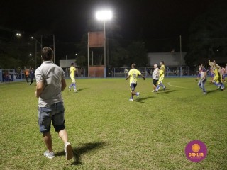 
<a style='margin-left: 5px;' class='btn btn-xs btn-social btn-facebook' href='https://www.facebook.com/sharer/sharer.php?u=https://ko-boladovale.web.getmuller.com.br/imgs/800-800-90/conteudo/fotos/1190/mg7055.jpg' rel='popup' data-width='500' data-height='400'><i class='fa fa-facebook'></i>Compartilhar <span class='hidden-xs'>no Facebook</span>
</a> 
<a class='btn btn-default btn-xs' target='_blank' href='imgs/800-800-90/conteudo/fotos/1190/mg7055.jpg'>
<span class='glyphicon glyphicon-cloud-download'></span> Salvar
</a> 
<span></span>