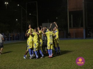 
<a style='margin-left: 5px;' class='btn btn-xs btn-social btn-facebook' href='https://www.facebook.com/sharer/sharer.php?u=https://ko-boladovale.web.getmuller.com.br/imgs/800-800-90/conteudo/fotos/1190/mg7071.jpg' rel='popup' data-width='500' data-height='400'><i class='fa fa-facebook'></i>Compartilhar <span class='hidden-xs'>no Facebook</span>
</a> 
<a class='btn btn-default btn-xs' target='_blank' href='imgs/800-800-90/conteudo/fotos/1190/mg7071.jpg'>
<span class='glyphicon glyphicon-cloud-download'></span> Salvar
</a> 
<span></span>