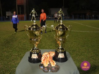 
<a style='margin-left: 5px;' class='btn btn-xs btn-social btn-facebook' href='https://www.facebook.com/sharer/sharer.php?u=https://ko-boladovale.web.getmuller.com.br/imgs/800-800-90/conteudo/fotos/1191/img6857.jpg' rel='popup' data-width='500' data-height='400'><i class='fa fa-facebook'></i>Compartilhar <span class='hidden-xs'>no Facebook</span>
</a> 
<a class='btn btn-default btn-xs' target='_blank' href='imgs/800-800-90/conteudo/fotos/1191/img6857.jpg'>
<span class='glyphicon glyphicon-cloud-download'></span> Salvar
</a> 
<span></span>