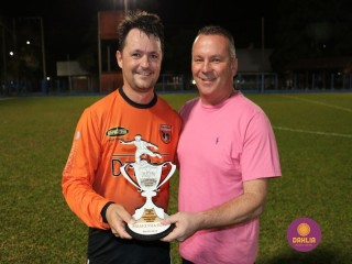 
<a style='margin-left: 5px;' class='btn btn-xs btn-social btn-facebook' href='https://www.facebook.com/sharer/sharer.php?u=https://ko-boladovale.web.getmuller.com.br/imgs/800-800-90/conteudo/fotos/1191/img6860.jpg' rel='popup' data-width='500' data-height='400'><i class='fa fa-facebook'></i>Compartilhar <span class='hidden-xs'>no Facebook</span>
</a> 
<a class='btn btn-default btn-xs' target='_blank' href='imgs/800-800-90/conteudo/fotos/1191/img6860.jpg'>
<span class='glyphicon glyphicon-cloud-download'></span> Salvar
</a> 
<span></span>