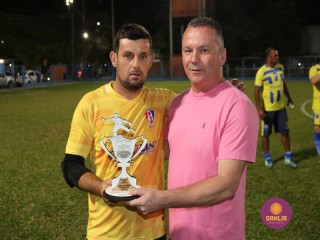 
<a style='margin-left: 5px;' class='btn btn-xs btn-social btn-facebook' href='https://www.facebook.com/sharer/sharer.php?u=https://ko-boladovale.web.getmuller.com.br/imgs/800-800-90/conteudo/fotos/1191/img7089.jpg' rel='popup' data-width='500' data-height='400'><i class='fa fa-facebook'></i>Compartilhar <span class='hidden-xs'>no Facebook</span>
</a> 
<a class='btn btn-default btn-xs' target='_blank' href='imgs/800-800-90/conteudo/fotos/1191/img7089.jpg'>
<span class='glyphicon glyphicon-cloud-download'></span> Salvar
</a> 
<span></span>