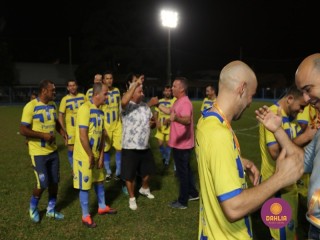 
<a style='margin-left: 5px;' class='btn btn-xs btn-social btn-facebook' href='https://www.facebook.com/sharer/sharer.php?u=https://ko-boladovale.web.getmuller.com.br/imgs/800-800-90/conteudo/fotos/1191/img7107.jpg' rel='popup' data-width='500' data-height='400'><i class='fa fa-facebook'></i>Compartilhar <span class='hidden-xs'>no Facebook</span>
</a> 
<a class='btn btn-default btn-xs' target='_blank' href='imgs/800-800-90/conteudo/fotos/1191/img7107.jpg'>
<span class='glyphicon glyphicon-cloud-download'></span> Salvar
</a> 
<span></span>