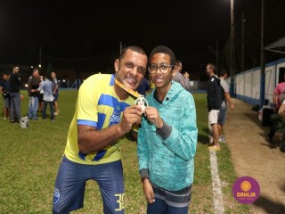 
<a style='margin-left: 5px;' class='btn btn-xs btn-social btn-facebook' href='https://www.facebook.com/sharer/sharer.php?u=https://ko-boladovale.web.getmuller.com.br/imgs/800-800-90/conteudo/fotos/1191/img7122.jpg' rel='popup' data-width='500' data-height='400'><i class='fa fa-facebook'></i>Compartilhar <span class='hidden-xs'>no Facebook</span>
</a> 
<a class='btn btn-default btn-xs' target='_blank' href='imgs/800-800-90/conteudo/fotos/1191/img7122.jpg'>
<span class='glyphicon glyphicon-cloud-download'></span> Salvar
</a> 
<span></span>