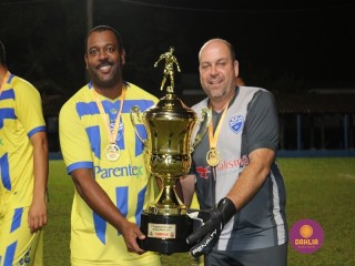 
<a style='margin-left: 5px;' class='btn btn-xs btn-social btn-facebook' href='https://www.facebook.com/sharer/sharer.php?u=https://ko-boladovale.web.getmuller.com.br/imgs/800-800-90/conteudo/fotos/1191/img7134.jpg' rel='popup' data-width='500' data-height='400'><i class='fa fa-facebook'></i>Compartilhar <span class='hidden-xs'>no Facebook</span>
</a> 
<a class='btn btn-default btn-xs' target='_blank' href='imgs/800-800-90/conteudo/fotos/1191/img7134.jpg'>
<span class='glyphicon glyphicon-cloud-download'></span> Salvar
</a> 
<span></span>