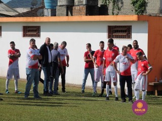 
<a style='margin-left: 5px;' class='btn btn-xs btn-social btn-facebook' href='https://www.facebook.com/sharer/sharer.php?u=https://ko-boladovale.web.getmuller.com.br/imgs/800-800-90/conteudo/fotos/1196/img5532.jpg' rel='popup' data-width='500' data-height='400'><i class='fa fa-facebook'></i>Compartilhar <span class='hidden-xs'>no Facebook</span>
</a> 
<a class='btn btn-default btn-xs' target='_blank' href='imgs/800-800-90/conteudo/fotos/1196/img5532.jpg'>
<span class='glyphicon glyphicon-cloud-download'></span> Salvar
</a> 
<span></span>