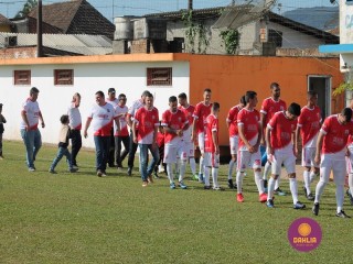 
<a style='margin-left: 5px;' class='btn btn-xs btn-social btn-facebook' href='https://www.facebook.com/sharer/sharer.php?u=https://ko-boladovale.web.getmuller.com.br/imgs/800-800-90/conteudo/fotos/1196/img5536.jpg' rel='popup' data-width='500' data-height='400'><i class='fa fa-facebook'></i>Compartilhar <span class='hidden-xs'>no Facebook</span>
</a> 
<a class='btn btn-default btn-xs' target='_blank' href='imgs/800-800-90/conteudo/fotos/1196/img5536.jpg'>
<span class='glyphicon glyphicon-cloud-download'></span> Salvar
</a> 
<span></span>