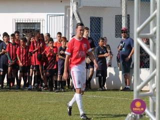 
<a style='margin-left: 5px;' class='btn btn-xs btn-social btn-facebook' href='https://www.facebook.com/sharer/sharer.php?u=https://ko-boladovale.web.getmuller.com.br/imgs/800-800-90/conteudo/fotos/1196/img5543.jpg' rel='popup' data-width='500' data-height='400'><i class='fa fa-facebook'></i>Compartilhar <span class='hidden-xs'>no Facebook</span>
</a> 
<a class='btn btn-default btn-xs' target='_blank' href='imgs/800-800-90/conteudo/fotos/1196/img5543.jpg'>
<span class='glyphicon glyphicon-cloud-download'></span> Salvar
</a> 
<span></span>