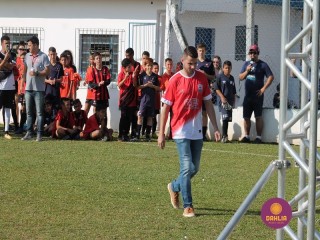 
<a style='margin-left: 5px;' class='btn btn-xs btn-social btn-facebook' href='https://www.facebook.com/sharer/sharer.php?u=https://ko-boladovale.web.getmuller.com.br/imgs/800-800-90/conteudo/fotos/1196/img5556.jpg' rel='popup' data-width='500' data-height='400'><i class='fa fa-facebook'></i>Compartilhar <span class='hidden-xs'>no Facebook</span>
</a> 
<a class='btn btn-default btn-xs' target='_blank' href='imgs/800-800-90/conteudo/fotos/1196/img5556.jpg'>
<span class='glyphicon glyphicon-cloud-download'></span> Salvar
</a> 
<span></span>