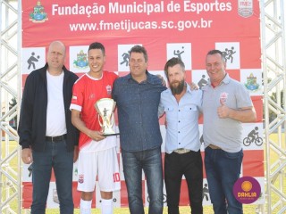 
<a style='margin-left: 5px;' class='btn btn-xs btn-social btn-facebook' href='https://www.facebook.com/sharer/sharer.php?u=https://ko-boladovale.web.getmuller.com.br/imgs/800-800-90/conteudo/fotos/1196/img7611.jpg' rel='popup' data-width='500' data-height='400'><i class='fa fa-facebook'></i>Compartilhar <span class='hidden-xs'>no Facebook</span>
</a> 
<a class='btn btn-default btn-xs' target='_blank' href='imgs/800-800-90/conteudo/fotos/1196/img7611.jpg'>
<span class='glyphicon glyphicon-cloud-download'></span> Salvar
</a> 
<span></span>