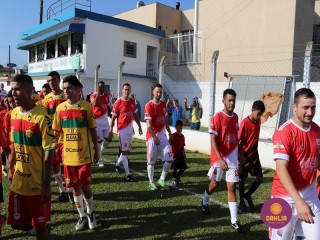 
<a style='margin-left: 5px;' class='btn btn-xs btn-social btn-facebook' href='https://www.facebook.com/sharer/sharer.php?u=https://ko-boladovale.web.getmuller.com.br/imgs/800-800-90/conteudo/fotos/1197/img7679.jpg' rel='popup' data-width='500' data-height='400'><i class='fa fa-facebook'></i>Compartilhar <span class='hidden-xs'>no Facebook</span>
</a> 
<a class='btn btn-default btn-xs' target='_blank' href='imgs/800-800-90/conteudo/fotos/1197/img7679.jpg'>
<span class='glyphicon glyphicon-cloud-download'></span> Salvar
</a> 
<span></span>