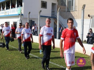 
<a style='margin-left: 5px;' class='btn btn-xs btn-social btn-facebook' href='https://www.facebook.com/sharer/sharer.php?u=https://ko-boladovale.web.getmuller.com.br/imgs/800-800-90/conteudo/fotos/1197/img7683.jpg' rel='popup' data-width='500' data-height='400'><i class='fa fa-facebook'></i>Compartilhar <span class='hidden-xs'>no Facebook</span>
</a> 
<a class='btn btn-default btn-xs' target='_blank' href='imgs/800-800-90/conteudo/fotos/1197/img7683.jpg'>
<span class='glyphicon glyphicon-cloud-download'></span> Salvar
</a> 
<span></span>