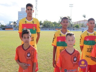 
<a style='margin-left: 5px;' class='btn btn-xs btn-social btn-facebook' href='https://www.facebook.com/sharer/sharer.php?u=https://ko-boladovale.web.getmuller.com.br/imgs/800-800-90/conteudo/fotos/1197/img7687.jpg' rel='popup' data-width='500' data-height='400'><i class='fa fa-facebook'></i>Compartilhar <span class='hidden-xs'>no Facebook</span>
</a> 
<a class='btn btn-default btn-xs' target='_blank' href='imgs/800-800-90/conteudo/fotos/1197/img7687.jpg'>
<span class='glyphicon glyphicon-cloud-download'></span> Salvar
</a> 
<span></span>