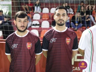 
<a style='margin-left: 5px;' class='btn btn-xs btn-social btn-facebook' href='https://www.facebook.com/sharer/sharer.php?u=https://ko-boladovale.web.getmuller.com.br/imgs/800-800-90/conteudo/fotos/1200/arsenal.jpg' rel='popup' data-width='500' data-height='400'><i class='fa fa-facebook'></i>Compartilhar <span class='hidden-xs'>no Facebook</span>
</a> 
<a class='btn btn-default btn-xs' target='_blank' href='imgs/800-800-90/conteudo/fotos/1200/arsenal.jpg'>
<span class='glyphicon glyphicon-cloud-download'></span> Salvar
</a> 
<span></span>