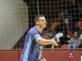 
<a style='margin-left: 5px;' class='btn btn-xs btn-social btn-facebook' href='https://www.facebook.com/sharer/sharer.php?u=https://ko-boladovale.web.getmuller.com.br/imgs/800-800-90/conteudo/fotos/1207/img9733.jpg' rel='popup' data-width='500' data-height='400'><i class='fa fa-facebook'></i>Compartilhar <span class='hidden-xs'>no Facebook</span>
</a> 
<a class='btn btn-default btn-xs' target='_blank' href='imgs/800-800-90/conteudo/fotos/1207/img9733.jpg'>
<span class='glyphicon glyphicon-cloud-download'></span> Salvar
</a> 
<span></span>