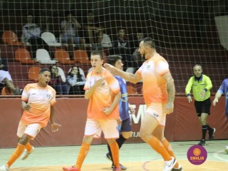 
<a style='margin-left: 5px;' class='btn btn-xs btn-social btn-facebook' href='https://www.facebook.com/sharer/sharer.php?u=https://ko-boladovale.web.getmuller.com.br/imgs/800-800-90/conteudo/fotos/1207/img9758.jpg' rel='popup' data-width='500' data-height='400'><i class='fa fa-facebook'></i>Compartilhar <span class='hidden-xs'>no Facebook</span>
</a> 
<a class='btn btn-default btn-xs' target='_blank' href='imgs/800-800-90/conteudo/fotos/1207/img9758.jpg'>
<span class='glyphicon glyphicon-cloud-download'></span> Salvar
</a> 
<span></span>