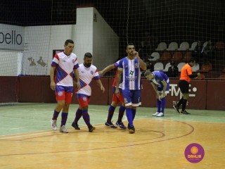 
<a style='margin-left: 5px;' class='btn btn-xs btn-social btn-facebook' href='https://www.facebook.com/sharer/sharer.php?u=https://ko-boladovale.web.getmuller.com.br/imgs/800-800-90/conteudo/fotos/1210/img9860.jpg' rel='popup' data-width='500' data-height='400'><i class='fa fa-facebook'></i>Compartilhar <span class='hidden-xs'>no Facebook</span>
</a> 
<a class='btn btn-default btn-xs' target='_blank' href='imgs/800-800-90/conteudo/fotos/1210/img9860.jpg'>
<span class='glyphicon glyphicon-cloud-download'></span> Salvar
</a> 
<span></span>