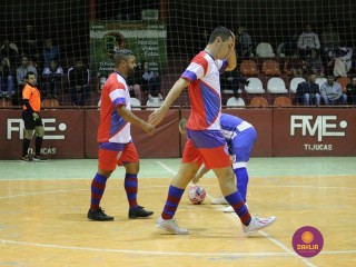 
<a style='margin-left: 5px;' class='btn btn-xs btn-social btn-facebook' href='https://www.facebook.com/sharer/sharer.php?u=https://ko-boladovale.web.getmuller.com.br/imgs/800-800-90/conteudo/fotos/1210/img9861.jpg' rel='popup' data-width='500' data-height='400'><i class='fa fa-facebook'></i>Compartilhar <span class='hidden-xs'>no Facebook</span>
</a> 
<a class='btn btn-default btn-xs' target='_blank' href='imgs/800-800-90/conteudo/fotos/1210/img9861.jpg'>
<span class='glyphicon glyphicon-cloud-download'></span> Salvar
</a> 
<span></span>