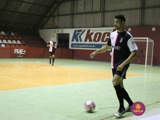 
<a style='margin-left: 5px;' class='btn btn-xs btn-social btn-facebook' href='https://www.facebook.com/sharer/sharer.php?u=https://ko-boladovale.web.getmuller.com.br/imgs/800-800-90/conteudo/fotos/1212/img9960.jpg' rel='popup' data-width='500' data-height='400'><i class='fa fa-facebook'></i>Compartilhar <span class='hidden-xs'>no Facebook</span>
</a> 
<a class='btn btn-default btn-xs' target='_blank' href='imgs/800-800-90/conteudo/fotos/1212/img9960.jpg'>
<span class='glyphicon glyphicon-cloud-download'></span> Salvar
</a> 
<span></span>