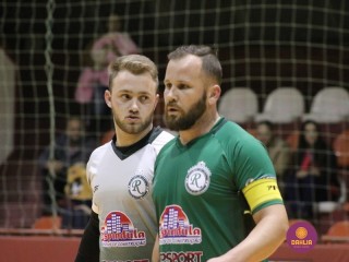 
<a style='margin-left: 5px;' class='btn btn-xs btn-social btn-facebook' href='https://www.facebook.com/sharer/sharer.php?u=https://ko-boladovale.web.getmuller.com.br/imgs/800-800-90/conteudo/fotos/1212/img9966.jpg' rel='popup' data-width='500' data-height='400'><i class='fa fa-facebook'></i>Compartilhar <span class='hidden-xs'>no Facebook</span>
</a> 
<a class='btn btn-default btn-xs' target='_blank' href='imgs/800-800-90/conteudo/fotos/1212/img9966.jpg'>
<span class='glyphicon glyphicon-cloud-download'></span> Salvar
</a> 
<span></span>