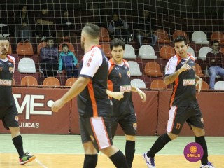 
<a style='margin-left: 5px;' class='btn btn-xs btn-social btn-facebook' href='https://www.facebook.com/sharer/sharer.php?u=https://ko-boladovale.web.getmuller.com.br/imgs/800-800-90/conteudo/fotos/1217/img0207.jpg' rel='popup' data-width='500' data-height='400'><i class='fa fa-facebook'></i>Compartilhar <span class='hidden-xs'>no Facebook</span>
</a> 
<a class='btn btn-default btn-xs' target='_blank' href='imgs/800-800-90/conteudo/fotos/1217/img0207.jpg'>
<span class='glyphicon glyphicon-cloud-download'></span> Salvar
</a> 
<span></span>