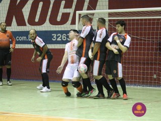 
<a style='margin-left: 5px;' class='btn btn-xs btn-social btn-facebook' href='https://www.facebook.com/sharer/sharer.php?u=https://ko-boladovale.web.getmuller.com.br/imgs/800-800-90/conteudo/fotos/1217/img0215.jpg' rel='popup' data-width='500' data-height='400'><i class='fa fa-facebook'></i>Compartilhar <span class='hidden-xs'>no Facebook</span>
</a> 
<a class='btn btn-default btn-xs' target='_blank' href='imgs/800-800-90/conteudo/fotos/1217/img0215.jpg'>
<span class='glyphicon glyphicon-cloud-download'></span> Salvar
</a> 
<span></span>