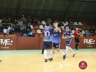 
<a style='margin-left: 5px;' class='btn btn-xs btn-social btn-facebook' href='https://www.facebook.com/sharer/sharer.php?u=https://ko-boladovale.web.getmuller.com.br/imgs/800-800-90/conteudo/fotos/1221/img8903.jpg' rel='popup' data-width='500' data-height='400'><i class='fa fa-facebook'></i>Compartilhar <span class='hidden-xs'>no Facebook</span>
</a> 
<a class='btn btn-default btn-xs' target='_blank' href='imgs/800-800-90/conteudo/fotos/1221/img8903.jpg'>
<span class='glyphicon glyphicon-cloud-download'></span> Salvar
</a> 
<span></span>