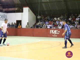 
<a style='margin-left: 5px;' class='btn btn-xs btn-social btn-facebook' href='https://www.facebook.com/sharer/sharer.php?u=https://ko-boladovale.web.getmuller.com.br/imgs/800-800-90/conteudo/fotos/1222/img8945.jpg' rel='popup' data-width='500' data-height='400'><i class='fa fa-facebook'></i>Compartilhar <span class='hidden-xs'>no Facebook</span>
</a> 
<a class='btn btn-default btn-xs' target='_blank' href='imgs/800-800-90/conteudo/fotos/1222/img8945.jpg'>
<span class='glyphicon glyphicon-cloud-download'></span> Salvar
</a> 
<span></span>