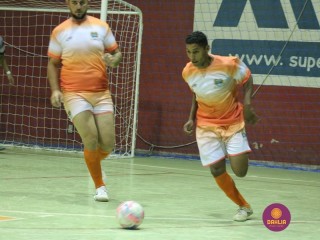 
<a style='margin-left: 5px;' class='btn btn-xs btn-social btn-facebook' href='https://www.facebook.com/sharer/sharer.php?u=https://ko-boladovale.web.getmuller.com.br/imgs/800-800-90/conteudo/fotos/1228/img6003.jpg' rel='popup' data-width='500' data-height='400'><i class='fa fa-facebook'></i>Compartilhar <span class='hidden-xs'>no Facebook</span>
</a> 
<a class='btn btn-default btn-xs' target='_blank' href='imgs/800-800-90/conteudo/fotos/1228/img6003.jpg'>
<span class='glyphicon glyphicon-cloud-download'></span> Salvar
</a> 
<span></span>