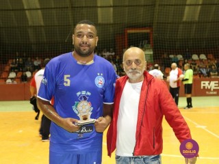 
<a style='margin-left: 5px;' class='btn btn-xs btn-social btn-facebook' href='https://www.facebook.com/sharer/sharer.php?u=https://ko-boladovale.web.getmuller.com.br/imgs/800-800-90/conteudo/fotos/1231/img9491.jpg' rel='popup' data-width='500' data-height='400'><i class='fa fa-facebook'></i>Compartilhar <span class='hidden-xs'>no Facebook</span>
</a> 
<a class='btn btn-default btn-xs' target='_blank' href='imgs/800-800-90/conteudo/fotos/1231/img9491.jpg'>
<span class='glyphicon glyphicon-cloud-download'></span> Salvar
</a> 
<span></span>