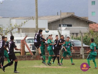 
<a style='margin-left: 5px;' class='btn btn-xs btn-social btn-facebook' href='https://www.facebook.com/sharer/sharer.php?u=https://ko-boladovale.web.getmuller.com.br/imgs/800-800-90/conteudo/fotos/1234/img9772.jpg' rel='popup' data-width='500' data-height='400'><i class='fa fa-facebook'></i>Compartilhar <span class='hidden-xs'>no Facebook</span>
</a> 
<a class='btn btn-default btn-xs' target='_blank' href='imgs/800-800-90/conteudo/fotos/1234/img9772.jpg'>
<span class='glyphicon glyphicon-cloud-download'></span> Salvar
</a> 
<span></span>