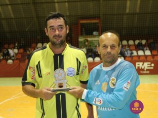 
<a style='margin-left: 5px;' class='btn btn-xs btn-social btn-facebook' href='https://www.facebook.com/sharer/sharer.php?u=https://ko-boladovale.web.getmuller.com.br/imgs/800-800-90/conteudo/fotos/1238/img0145.jpg' rel='popup' data-width='500' data-height='400'><i class='fa fa-facebook'></i>Compartilhar <span class='hidden-xs'>no Facebook</span>
</a> 
<a class='btn btn-default btn-xs' target='_blank' href='imgs/800-800-90/conteudo/fotos/1238/img0145.jpg'>
<span class='glyphicon glyphicon-cloud-download'></span> Salvar
</a> 
<span></span>