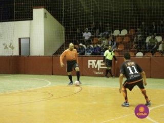 
<a style='margin-left: 5px;' class='btn btn-xs btn-social btn-facebook' href='https://www.facebook.com/sharer/sharer.php?u=https://ko-boladovale.web.getmuller.com.br/imgs/800-800-90/conteudo/fotos/1239/mg0154.jpg' rel='popup' data-width='500' data-height='400'><i class='fa fa-facebook'></i>Compartilhar <span class='hidden-xs'>no Facebook</span>
</a> 
<a class='btn btn-default btn-xs' target='_blank' href='imgs/800-800-90/conteudo/fotos/1239/mg0154.jpg'>
<span class='glyphicon glyphicon-cloud-download'></span> Salvar
</a> 
<span></span>