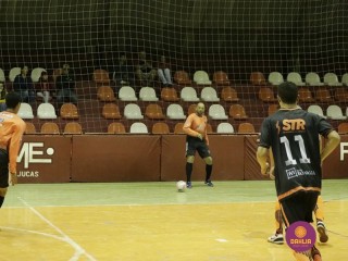 
<a style='margin-left: 5px;' class='btn btn-xs btn-social btn-facebook' href='https://www.facebook.com/sharer/sharer.php?u=https://ko-boladovale.web.getmuller.com.br/imgs/800-800-90/conteudo/fotos/1239/mg0185.jpg' rel='popup' data-width='500' data-height='400'><i class='fa fa-facebook'></i>Compartilhar <span class='hidden-xs'>no Facebook</span>
</a> 
<a class='btn btn-default btn-xs' target='_blank' href='imgs/800-800-90/conteudo/fotos/1239/mg0185.jpg'>
<span class='glyphicon glyphicon-cloud-download'></span> Salvar
</a> 
<span></span>