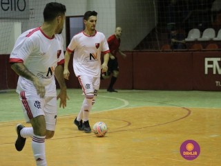 
<a style='margin-left: 5px;' class='btn btn-xs btn-social btn-facebook' href='https://www.facebook.com/sharer/sharer.php?u=https://ko-boladovale.web.getmuller.com.br/imgs/800-800-90/conteudo/fotos/1242/img0448.jpg' rel='popup' data-width='500' data-height='400'><i class='fa fa-facebook'></i>Compartilhar <span class='hidden-xs'>no Facebook</span>
</a> 
<a class='btn btn-default btn-xs' target='_blank' href='imgs/800-800-90/conteudo/fotos/1242/img0448.jpg'>
<span class='glyphicon glyphicon-cloud-download'></span> Salvar
</a> 
<span></span>