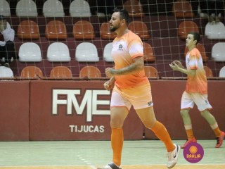 
<a style='margin-left: 5px;' class='btn btn-xs btn-social btn-facebook' href='https://www.facebook.com/sharer/sharer.php?u=https://ko-boladovale.web.getmuller.com.br/imgs/800-800-90/conteudo/fotos/1246/img0025.jpg' rel='popup' data-width='500' data-height='400'><i class='fa fa-facebook'></i>Compartilhar <span class='hidden-xs'>no Facebook</span>
</a> 
<a class='btn btn-default btn-xs' target='_blank' href='imgs/800-800-90/conteudo/fotos/1246/img0025.jpg'>
<span class='glyphicon glyphicon-cloud-download'></span> Salvar
</a> 
<span></span>