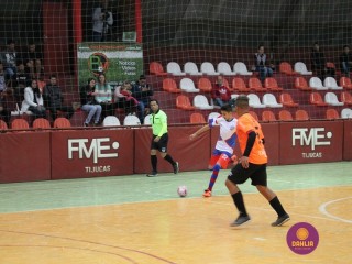 
<a style='margin-left: 5px;' class='btn btn-xs btn-social btn-facebook' href='https://www.facebook.com/sharer/sharer.php?u=https://ko-boladovale.web.getmuller.com.br/imgs/800-800-90/conteudo/fotos/1249/img6183.jpg' rel='popup' data-width='500' data-height='400'><i class='fa fa-facebook'></i>Compartilhar <span class='hidden-xs'>no Facebook</span>
</a> 
<a class='btn btn-default btn-xs' target='_blank' href='imgs/800-800-90/conteudo/fotos/1249/img6183.jpg'>
<span class='glyphicon glyphicon-cloud-download'></span> Salvar
</a> 
<span></span>