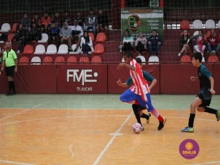 
<a style='margin-left: 5px;' class='btn btn-xs btn-social btn-facebook' href='https://www.facebook.com/sharer/sharer.php?u=https://ko-boladovale.web.getmuller.com.br/imgs/800-800-90/conteudo/fotos/1250/img6226.jpg' rel='popup' data-width='500' data-height='400'><i class='fa fa-facebook'></i>Compartilhar <span class='hidden-xs'>no Facebook</span>
</a> 
<a class='btn btn-default btn-xs' target='_blank' href='imgs/800-800-90/conteudo/fotos/1250/img6226.jpg'>
<span class='glyphicon glyphicon-cloud-download'></span> Salvar
</a> 
<span></span>