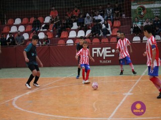 
<a style='margin-left: 5px;' class='btn btn-xs btn-social btn-facebook' href='https://www.facebook.com/sharer/sharer.php?u=https://ko-boladovale.web.getmuller.com.br/imgs/800-800-90/conteudo/fotos/1250/img6238.jpg' rel='popup' data-width='500' data-height='400'><i class='fa fa-facebook'></i>Compartilhar <span class='hidden-xs'>no Facebook</span>
</a> 
<a class='btn btn-default btn-xs' target='_blank' href='imgs/800-800-90/conteudo/fotos/1250/img6238.jpg'>
<span class='glyphicon glyphicon-cloud-download'></span> Salvar
</a> 
<span></span>